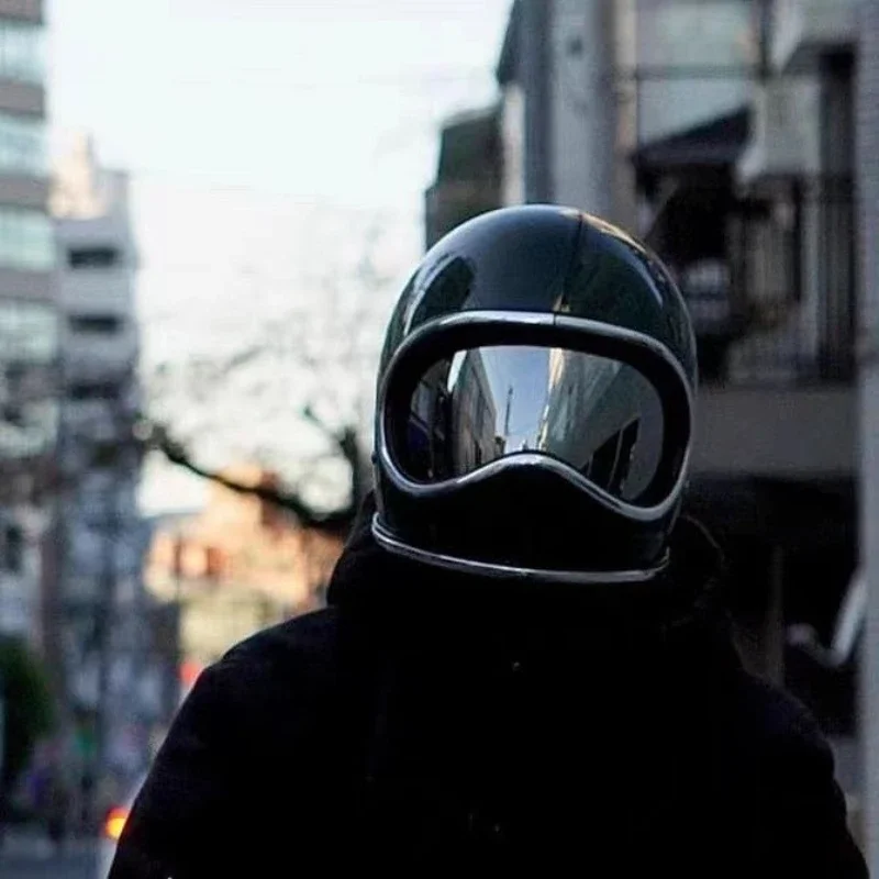 หมวกกันน็อคมอเตอร์ไซค์แบบฮ็อต  - Motorcycle Gear Japan บทวิจารณ์และราคา